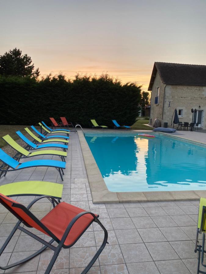 Kourline Villalunoterie Futuroscope Piscine Spa Oyre Eksteriør billede